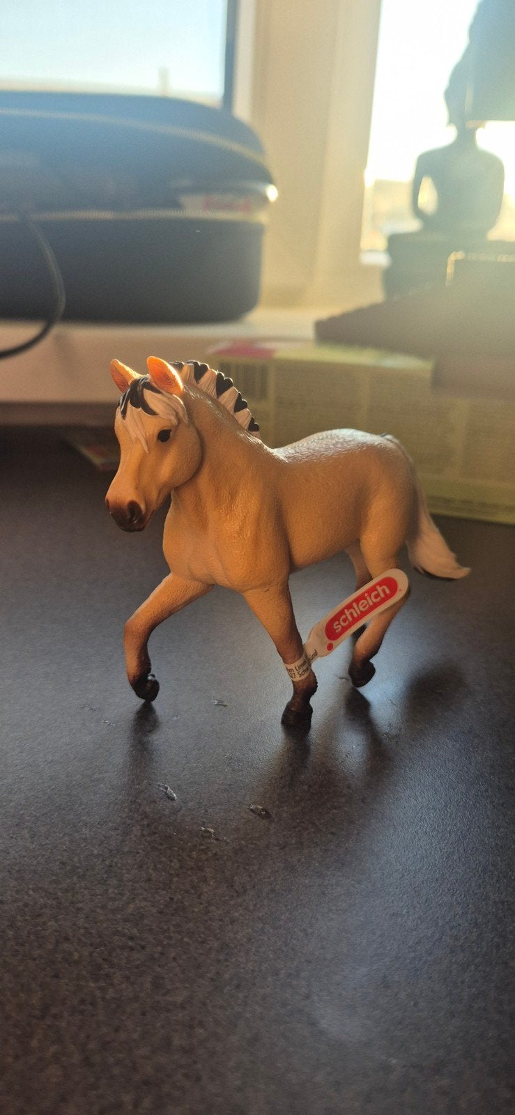 Schleich fjord met hartjesmanen, Verzenden