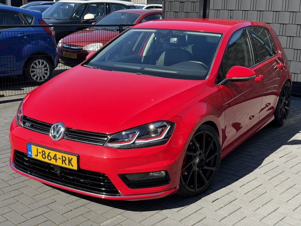 Volkswagen Golf 1.4 TSI Edition R-Line| 19"| ROOD| CLIMA| AC, Gebruikt, 620 kg, Handgeschakeld, 19 km/l