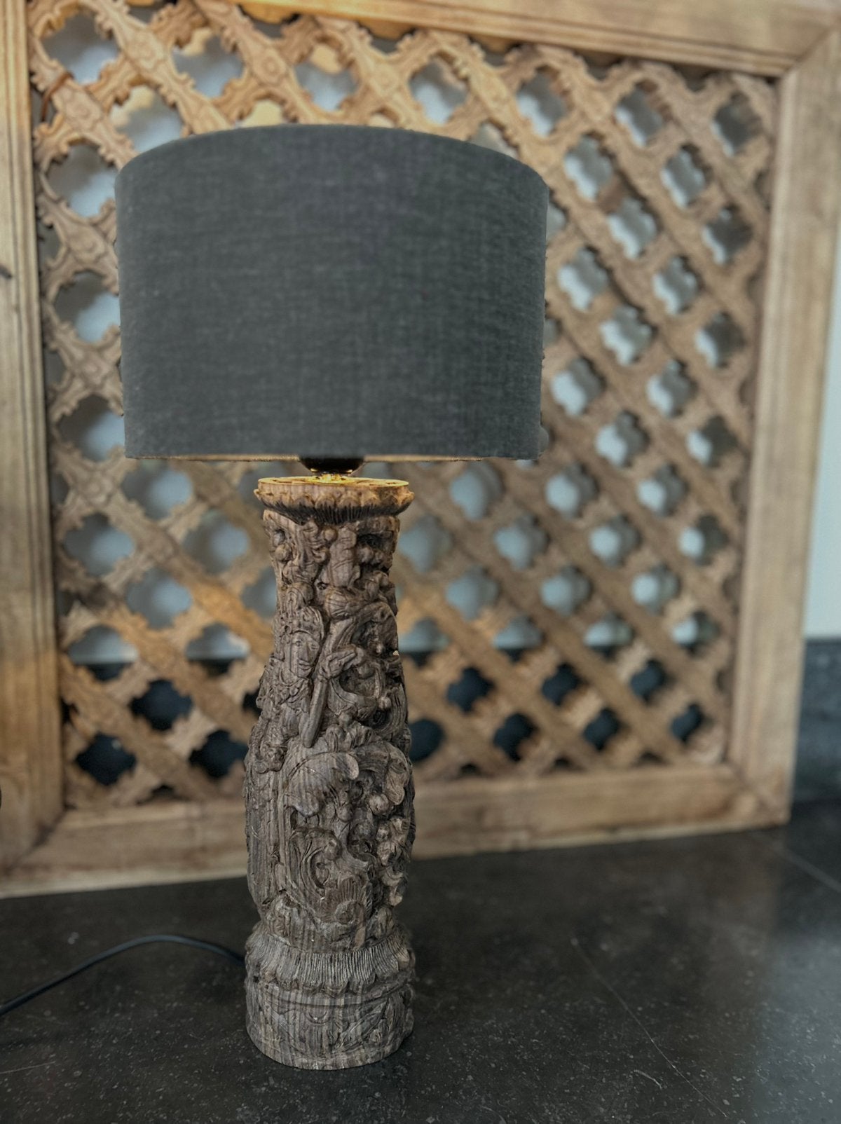Bali Shiva houtgestoken oude lamp zonder de kap, Ophalen of Verzenden, Zo goed als nieuw