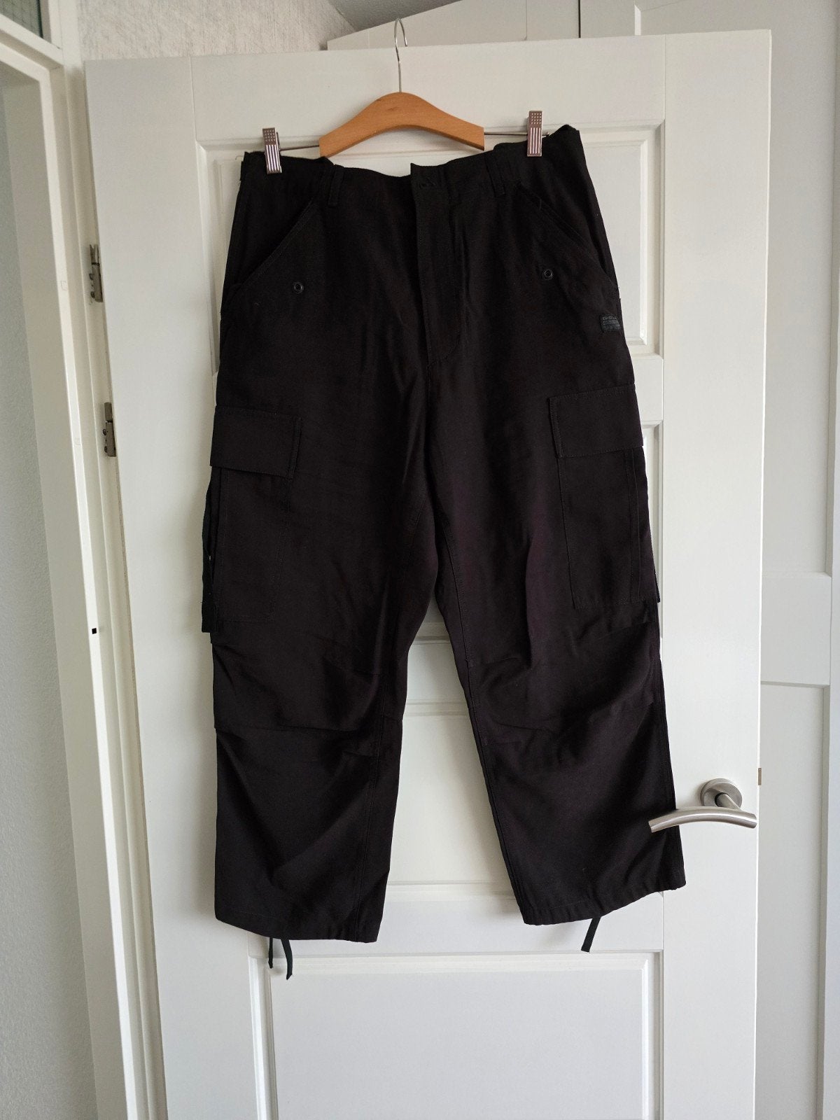 Te koop nieuwe zwarte dames cargo broek, merk G-star raw, ma, Kleding | Dames, Maat 38/40 (M), Zwart, Nieuw, Ophalen of Verzenden