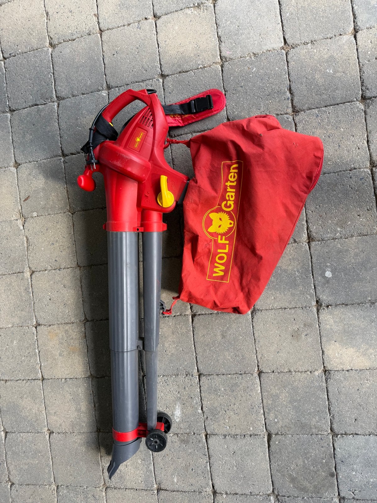 Wolf Garten LBV 2600 E Bladblazer/Bladzuiger, Ophalen, Handgedragen, Zo goed als nieuw, Met opvangzak