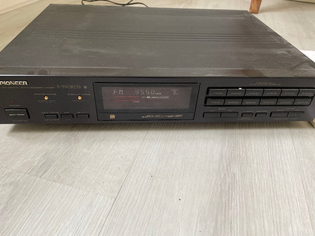 Pioneer F-550 RDS FM/AM digital synthesizer, Audio, Tv en Foto, Tuners, Ophalen of Verzenden, Zo goed als nieuw