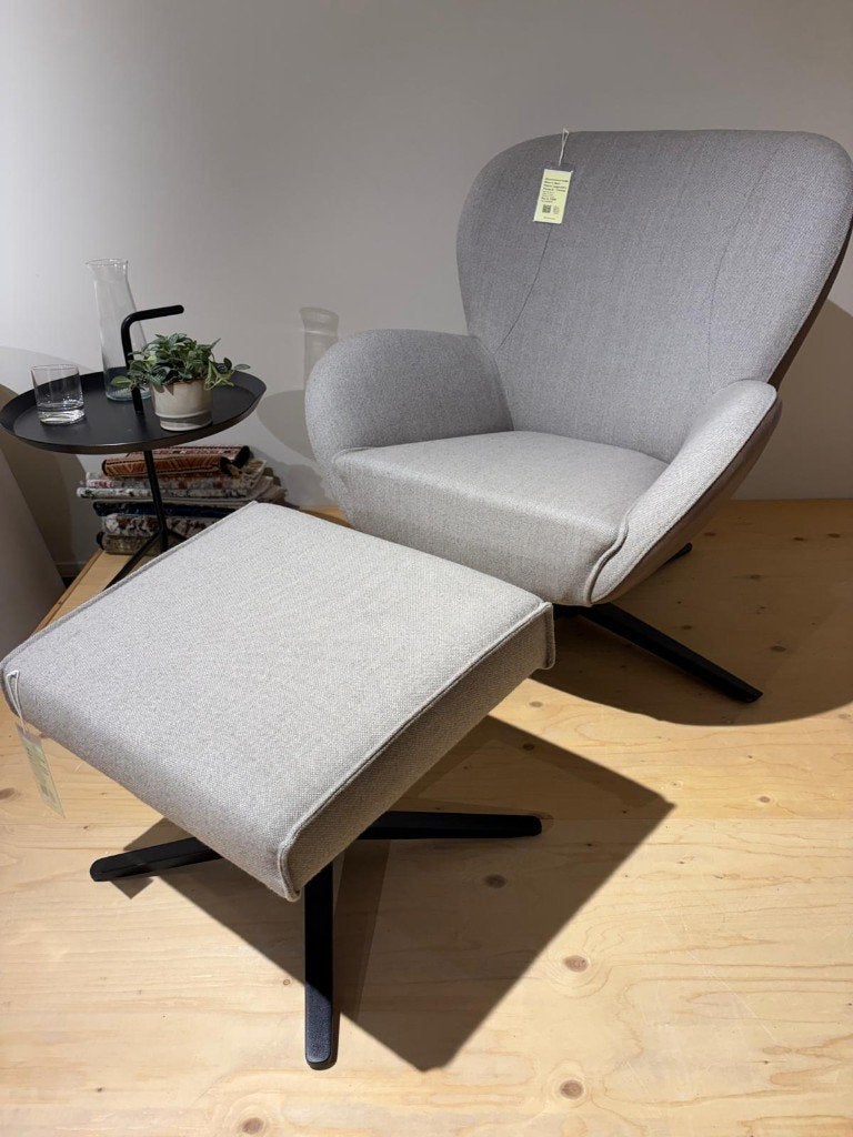Bree's New World Legendary fauteuil met hocker, Ophalen, 75 tot 100 cm, Zo goed als nieuw, Leer