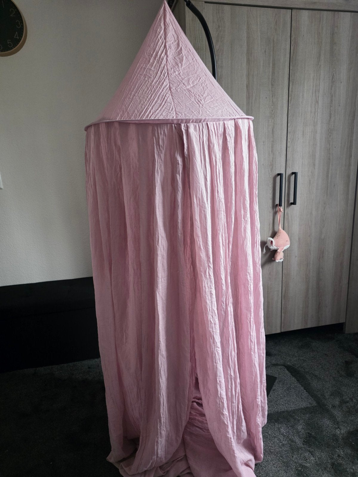 Klamboe Jollein met zwarte piekstok ~ In hoogte verstelbaar, Jollein, Zo goed als nieuw, Klamboe, Roze