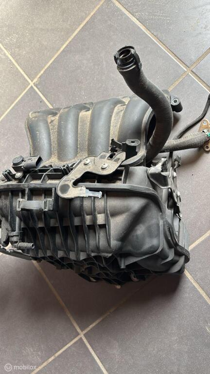 Inlaatspruitstuk BMW 1-serie E87 ('04-'11) 1252755661301, Gebruikt, Ophalen of Verzenden, BMW, BMW