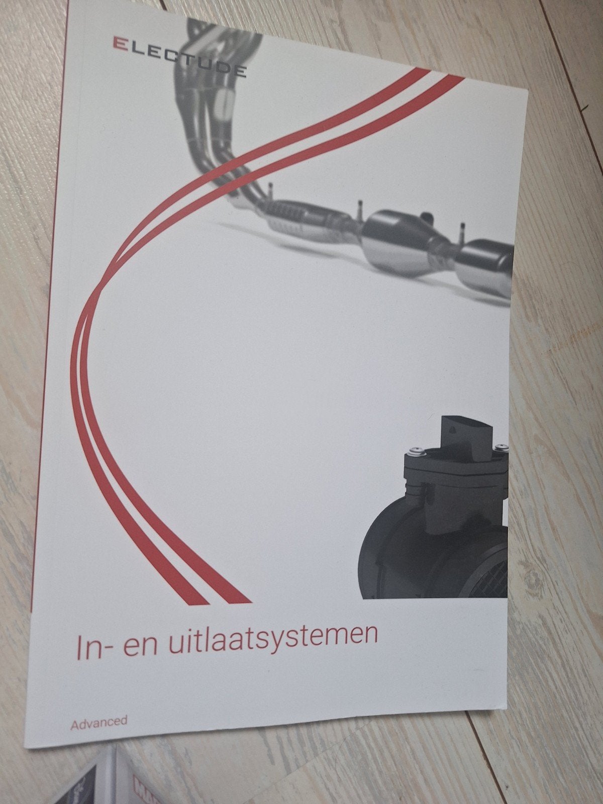 2 Electude MBO Auto Opleiding Studieboeken - Nieuw, Ophalen of Verzenden