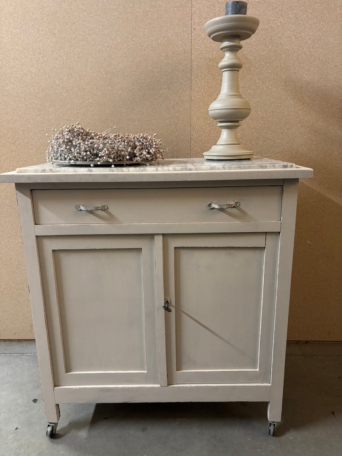 Vintage brocante kast / commode, Studio Larilo, Zo goed als nieuw, Sportstraat 6 Kerkrade, Studiolarilo@gmail.com