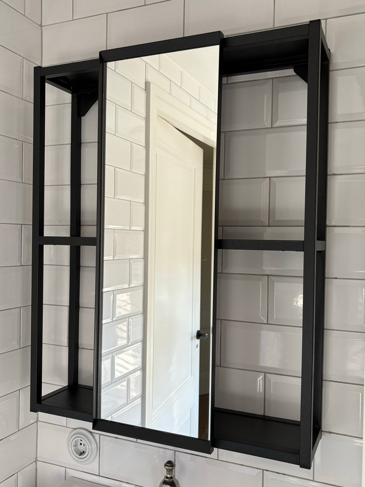 IKEA ENHET spiegelkast met 2 planken, antraciet, Ophalen, Gebruikt, Rechthoekig, 50 tot 75 cm