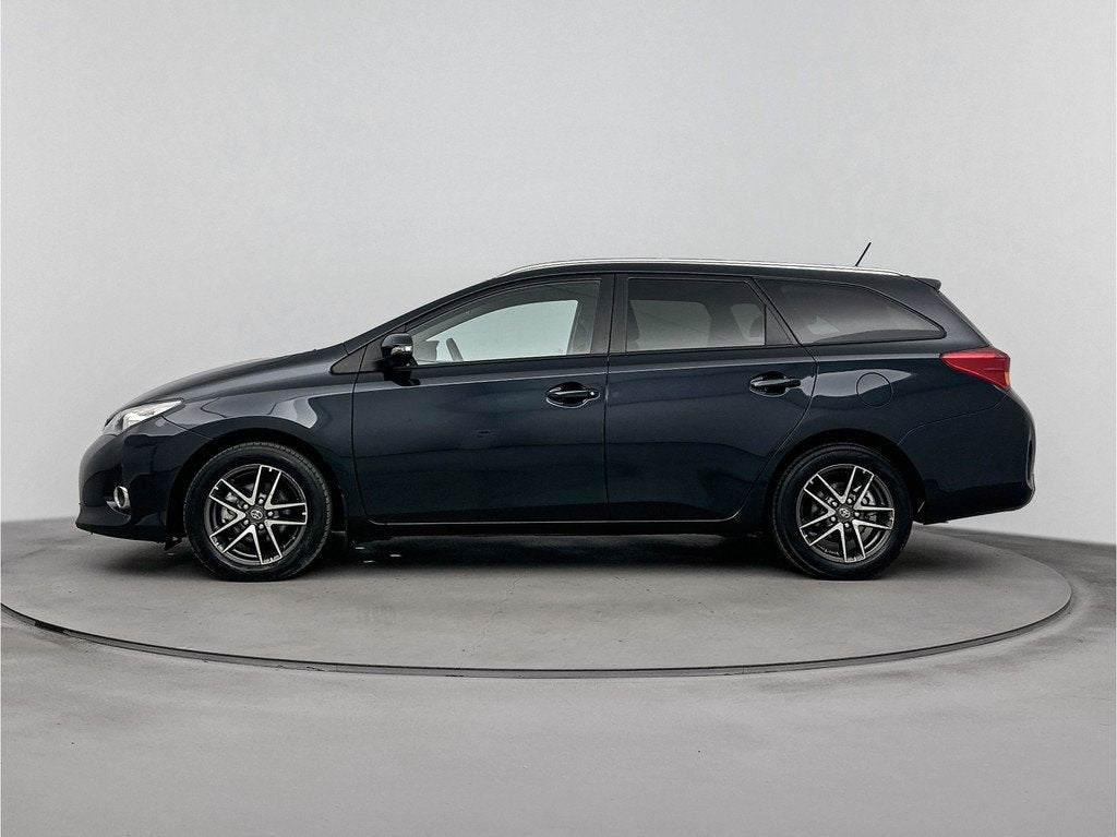 Toyota Auris Touring Sports 1.6 Trend | Stoelverwarming | Ac, Voorwielaandrijving, Gebruikt, Zwart, 4 cilinders