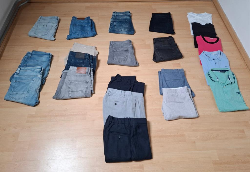 Heren kleding pakket Maat M 31/32 als nieuw spijkerbroeken, Ophalen of Verzenden, Zo goed als nieuw, Blauw, W32 (confectie 46) of kleiner