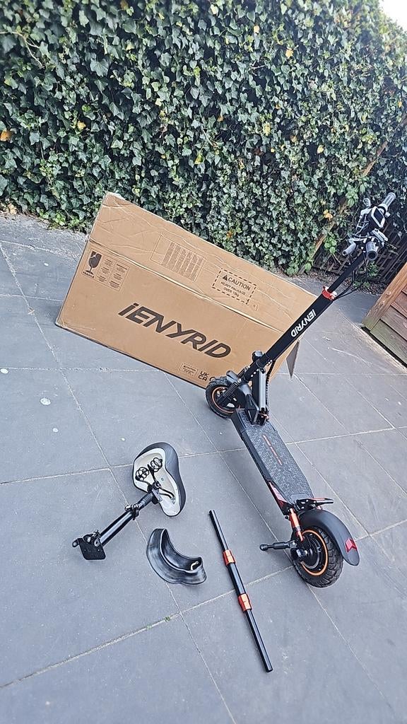 Custum electrise step, Fietsen en Brommers, Steps, Elektrische step (E-scooter), Ophalen