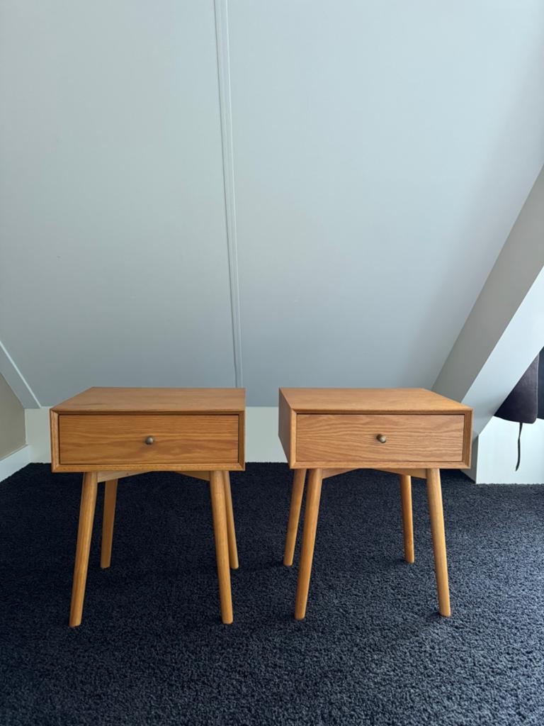 2 x nachtkastje van Jysk, Ophalen, 55 tot 70 cm, Zo goed als nieuw, 45 tot 65 cm