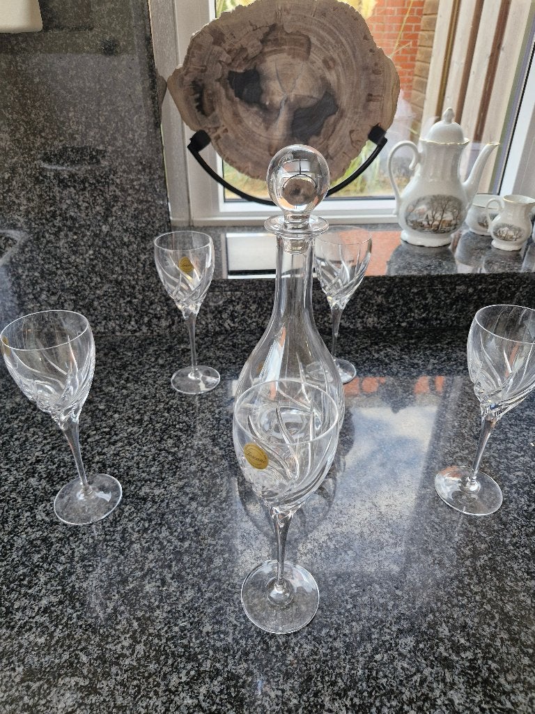 Kristalen karaf met 5 glazen, Ophalen