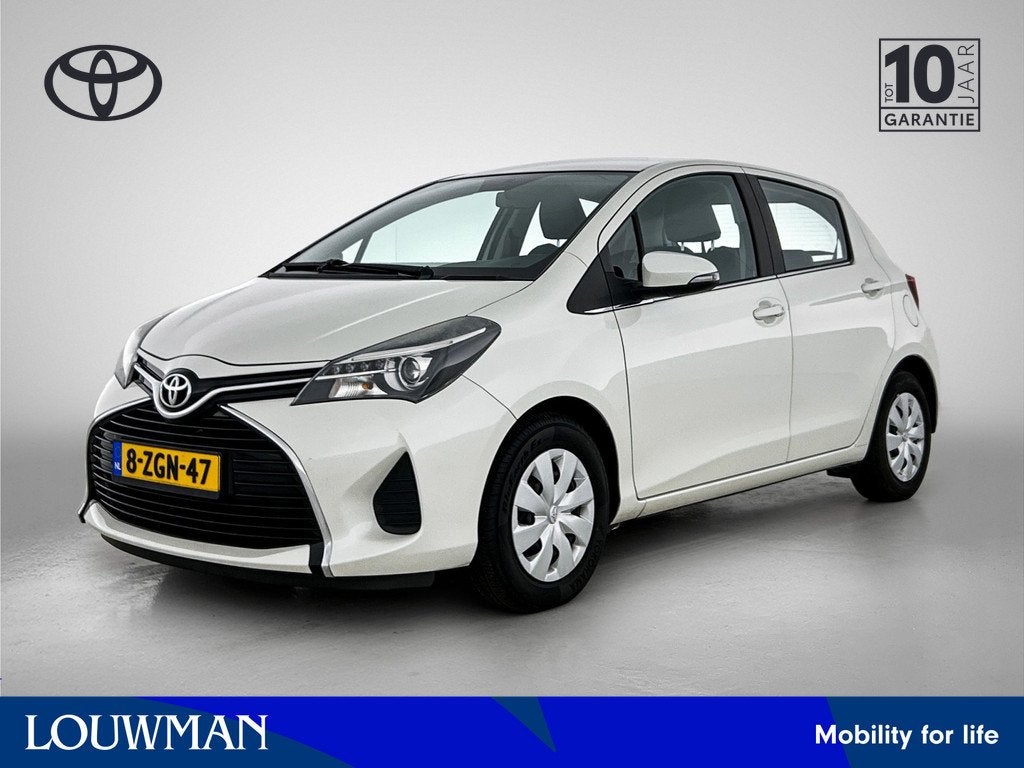 Toyota Yaris 1.0 VVT-i Aspiration (bj 2015), Voorwielaandrijving, 12 maanden, Start-stop-systeem, Origineel Nederlands