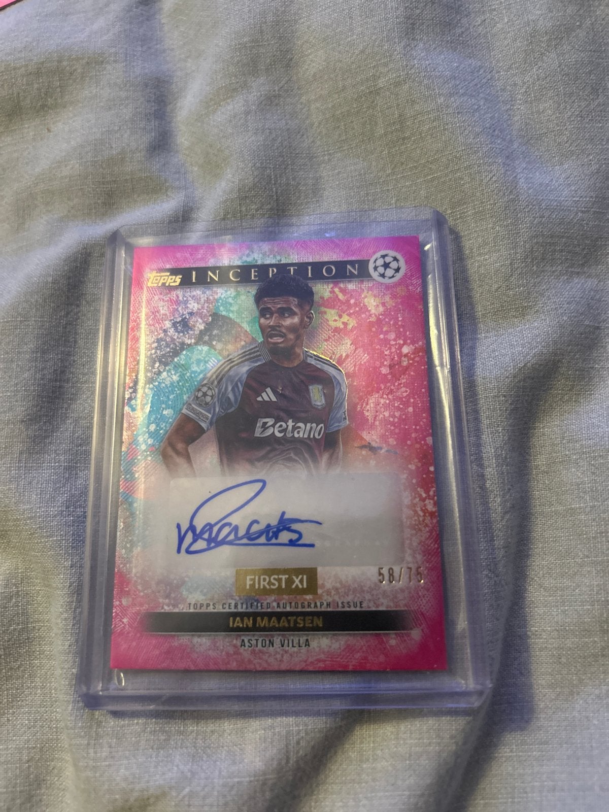 Topps Inception Ian Maatsen Aston Villa Autographed /75, Ophalen of Verzenden, Zo goed als nieuw, Buitenlandse clubs, Spelerskaart