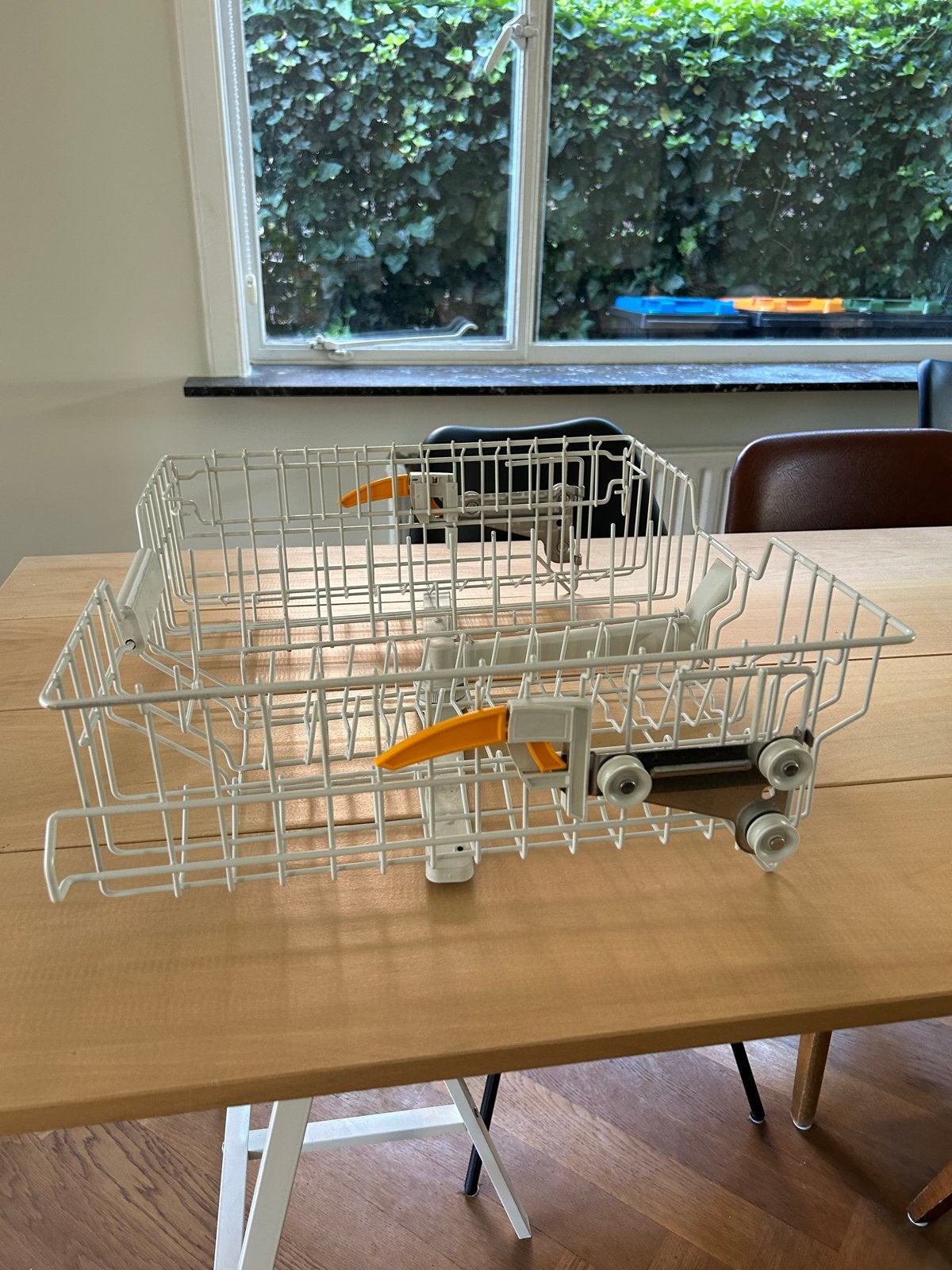 Miele vaatwasser rekken, Ophalen, Zo goed als nieuw