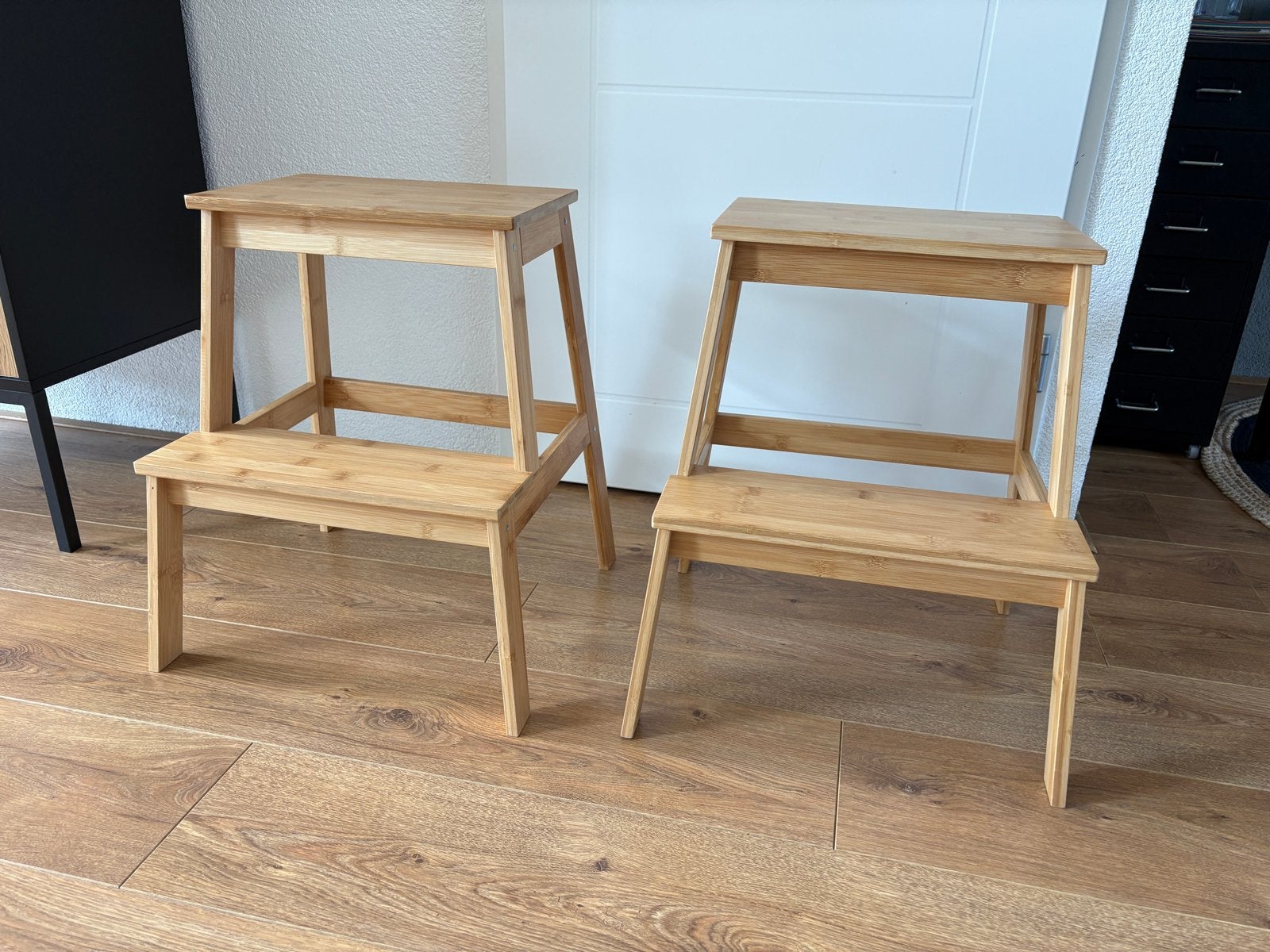 Twee IKEA TENHULT krukjes/opstapjes van bamboe, 50cm hoog, Ophalen, Gebruikt, Hout