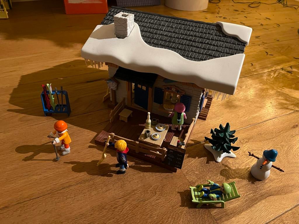 Playmobil Skihut / Alpenhut 9280 met accessoires, Ophalen of Verzenden, Zo goed als nieuw, Jongen of Meisje