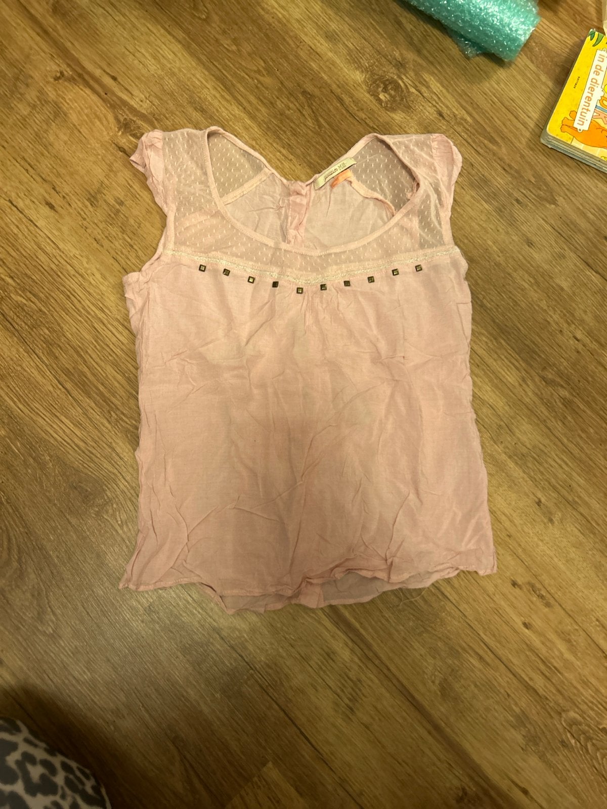 Roze Bershka Top met Polka Dots en Sierdetails, Maat 38/40 (M), Ophalen of Verzenden, Zo goed als nieuw, Korte mouw