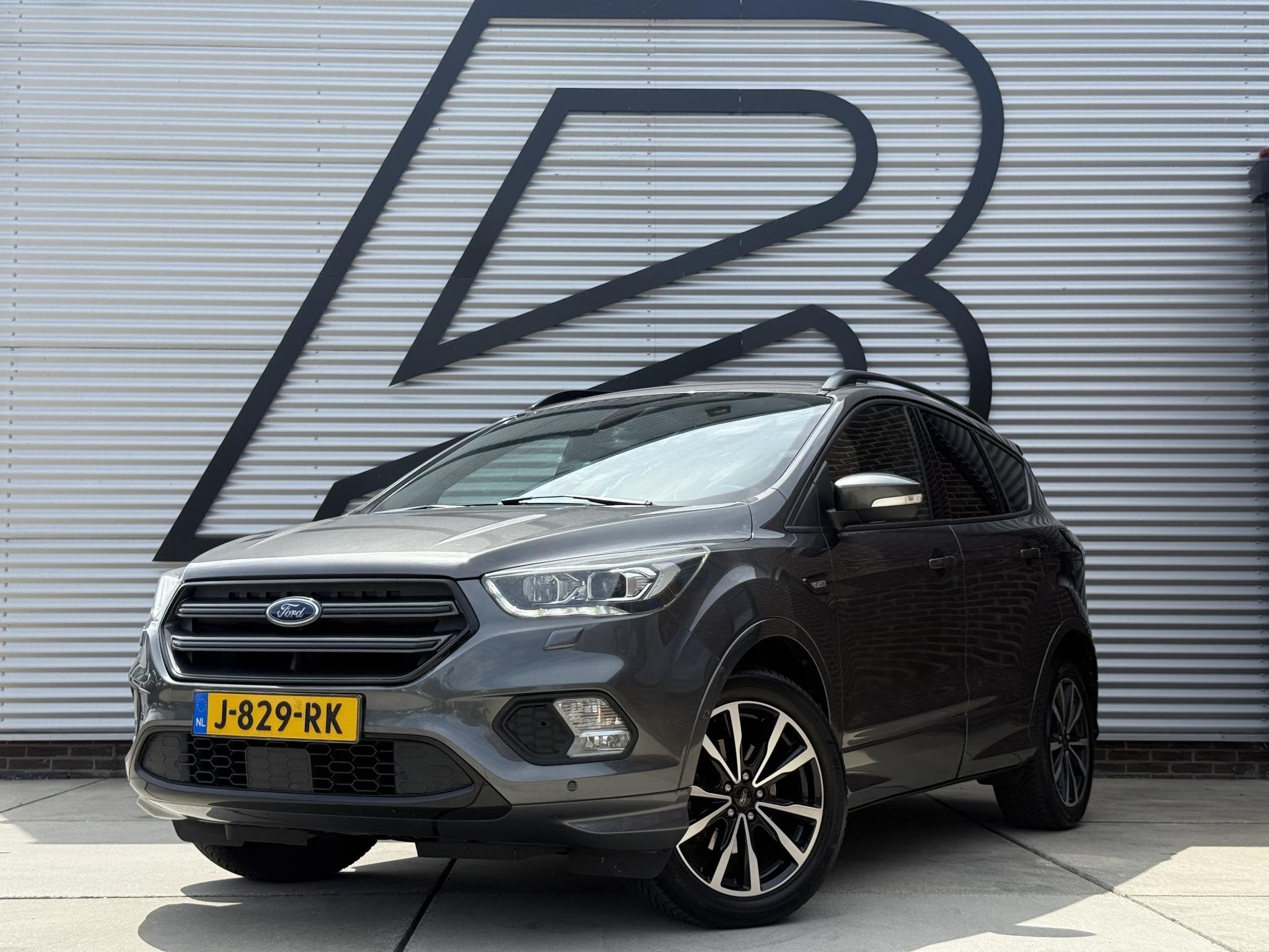 Ford Kuga 1.5 EcoBoost ST Line 1e Eigenaar|Navi|Trekhaak|Car, Auto's, Euro 6, 4 cilinders, Leder en Stof, Bedrijf