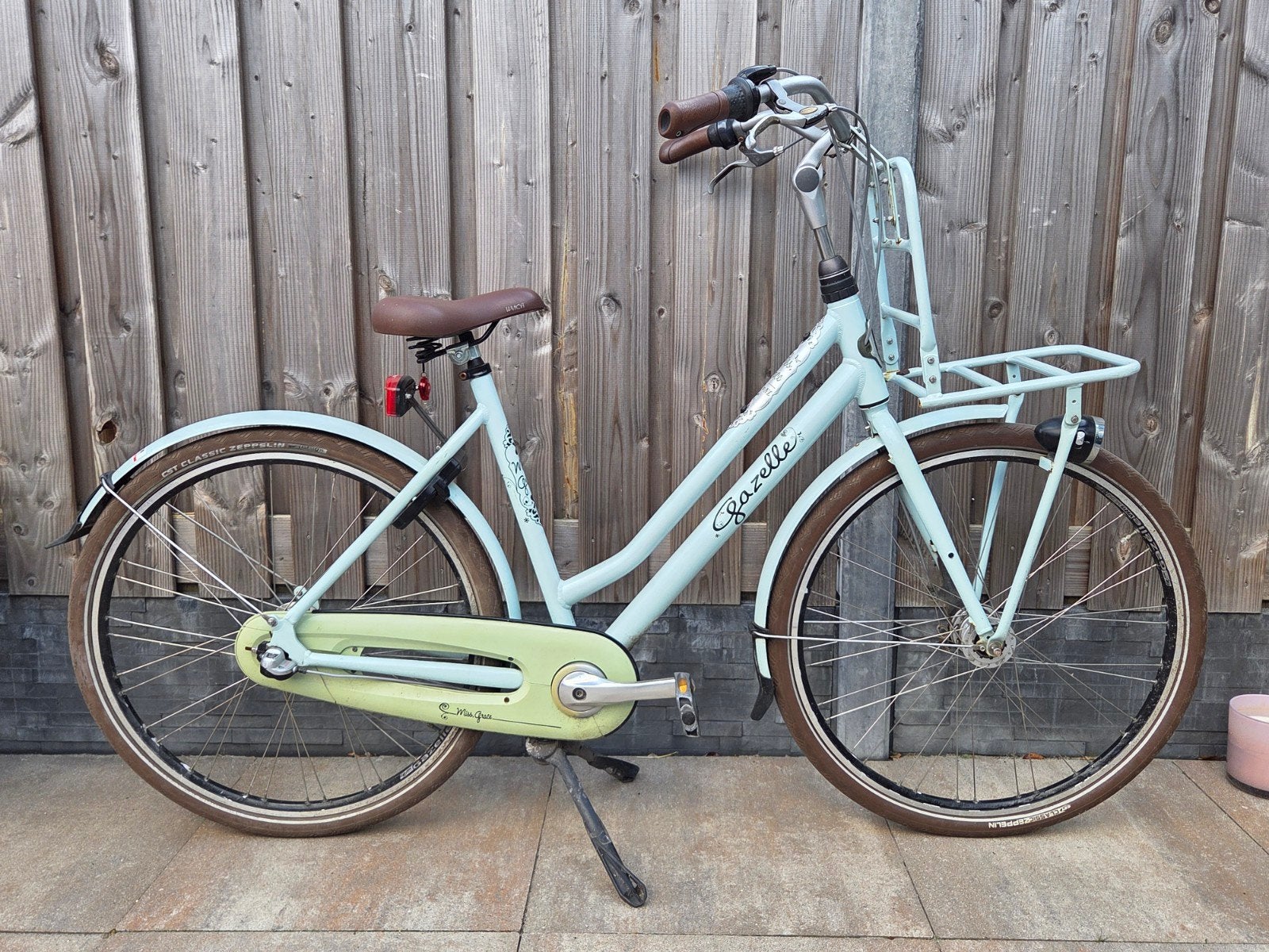 Gazelle fiets met voordrager en 3 versnellingen, Fietsen en Brommers, Fietsen | Dames | Damesfietsen, Ophalen, Gebruikt, Gazelle