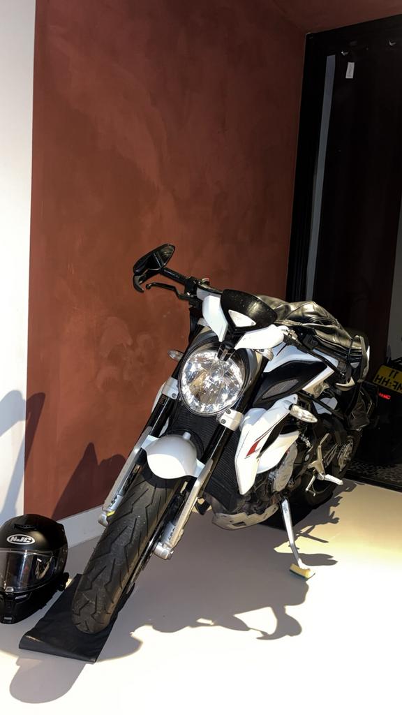 MV Agusta motor, Motoren, Motoren | MV Agusta, Particulier, Naked bike