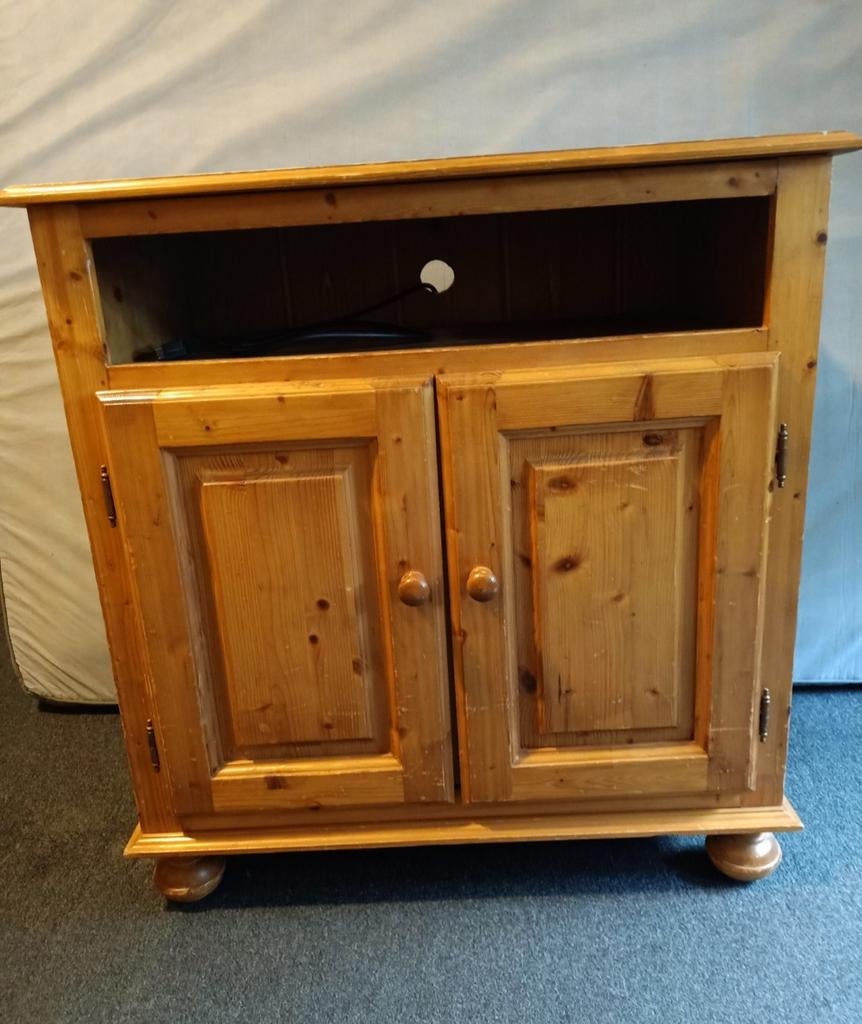 Tv kastje grenen met uitschuifplank, Gebruikt, Ophalen of Verzenden, Grenenhout, 40 tot 80 cm