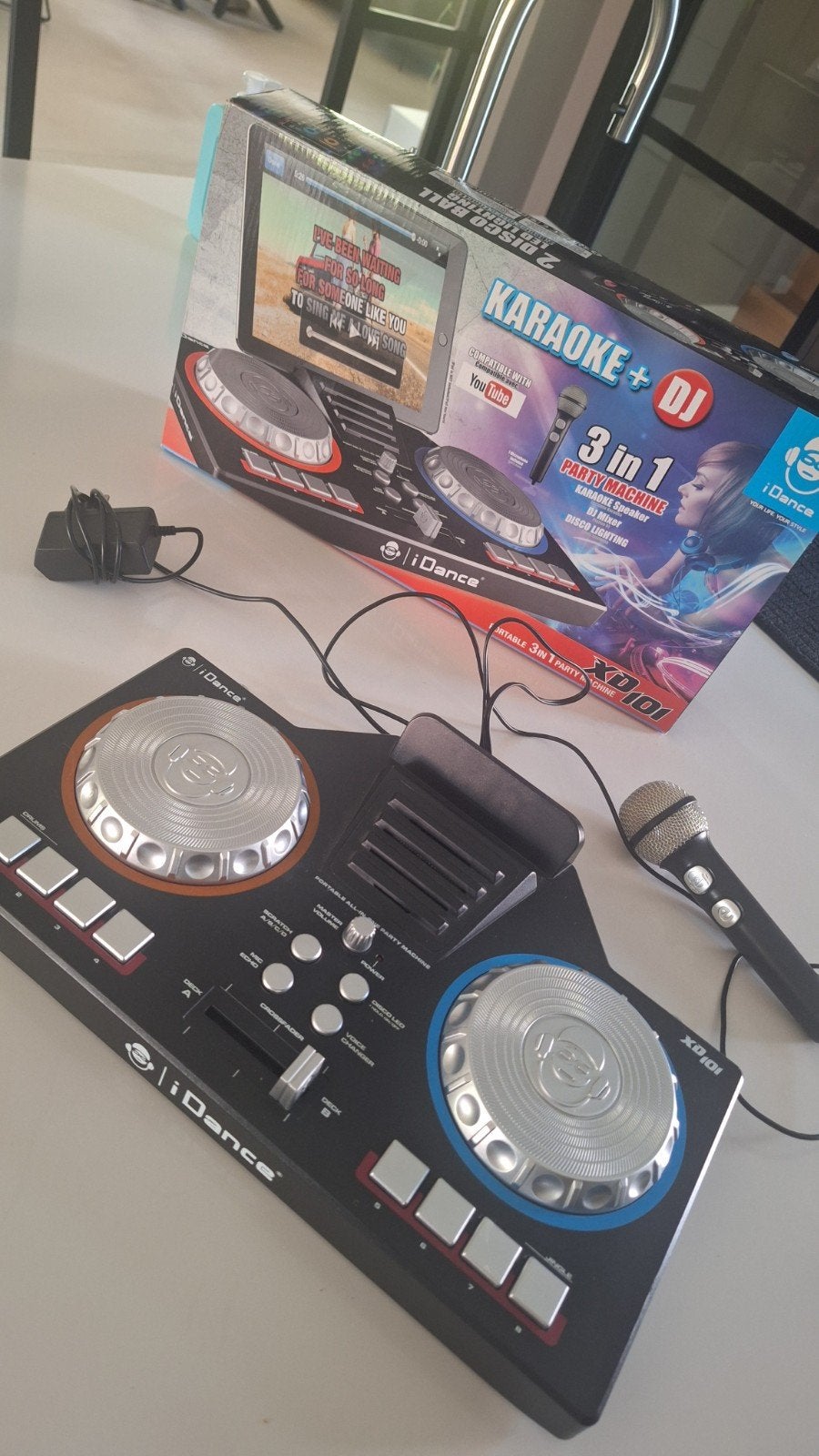iDance Karaoke + DJ Party Machine met Microfoon, Ophalen of Verzenden, Zo goed als nieuw, Complete set