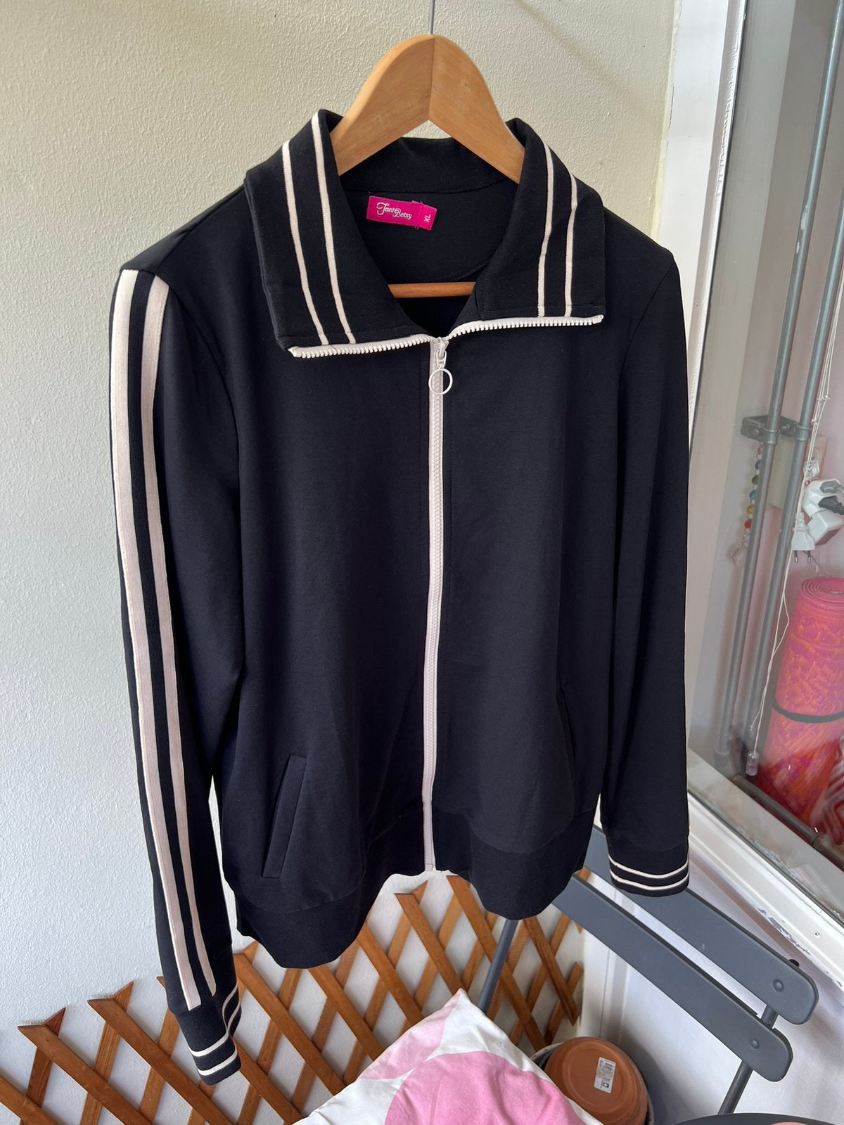 Tante betsy vest. Maat xl. NIEUW, Ophalen, Nieuw, Maat 56/58 (XL), Zwart