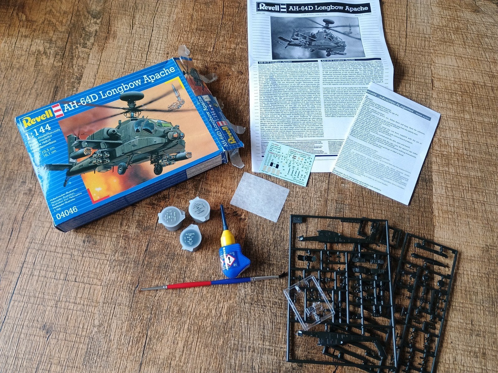 Revell bouwpakket AH-64D Longbow Apache - incl. Verf en lijm, Hobby en Vrije tijd, Modelbouw | Vliegtuigen en Helikopters, Ophalen of Verzenden