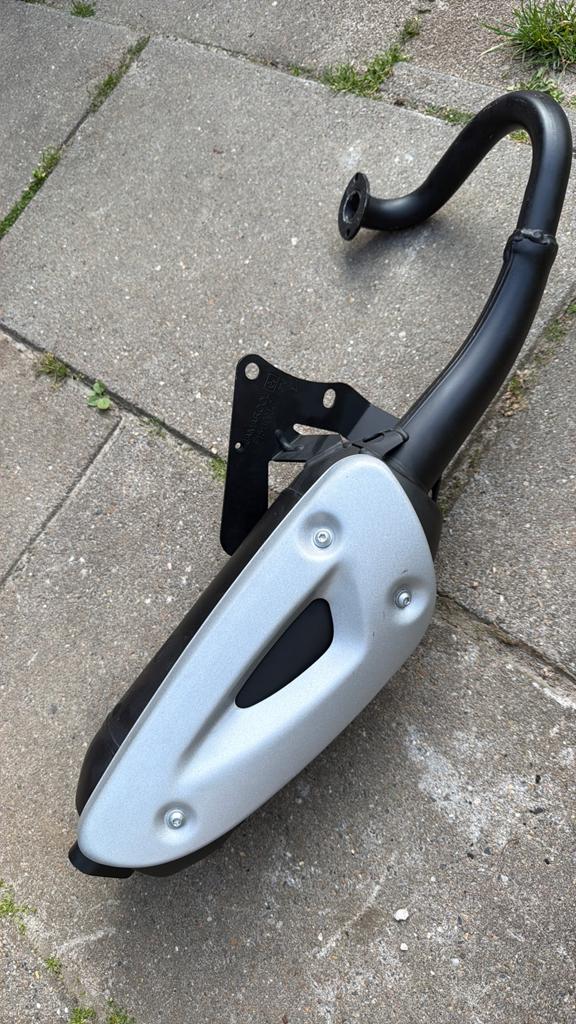 Uitlaat Vespa LX, ET2, S 2 takt?, Ophalen of Verzenden, Zo goed als nieuw, Uitlaat, Vespa