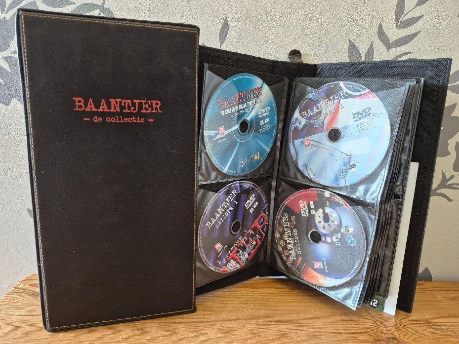 Baantjer - De Collectie 33 dvd boxset + De Film, Cd's en Dvd's, Ophalen of Verzenden, Zo goed als nieuw, Actie en Avontuur, Vanaf 12 jaar