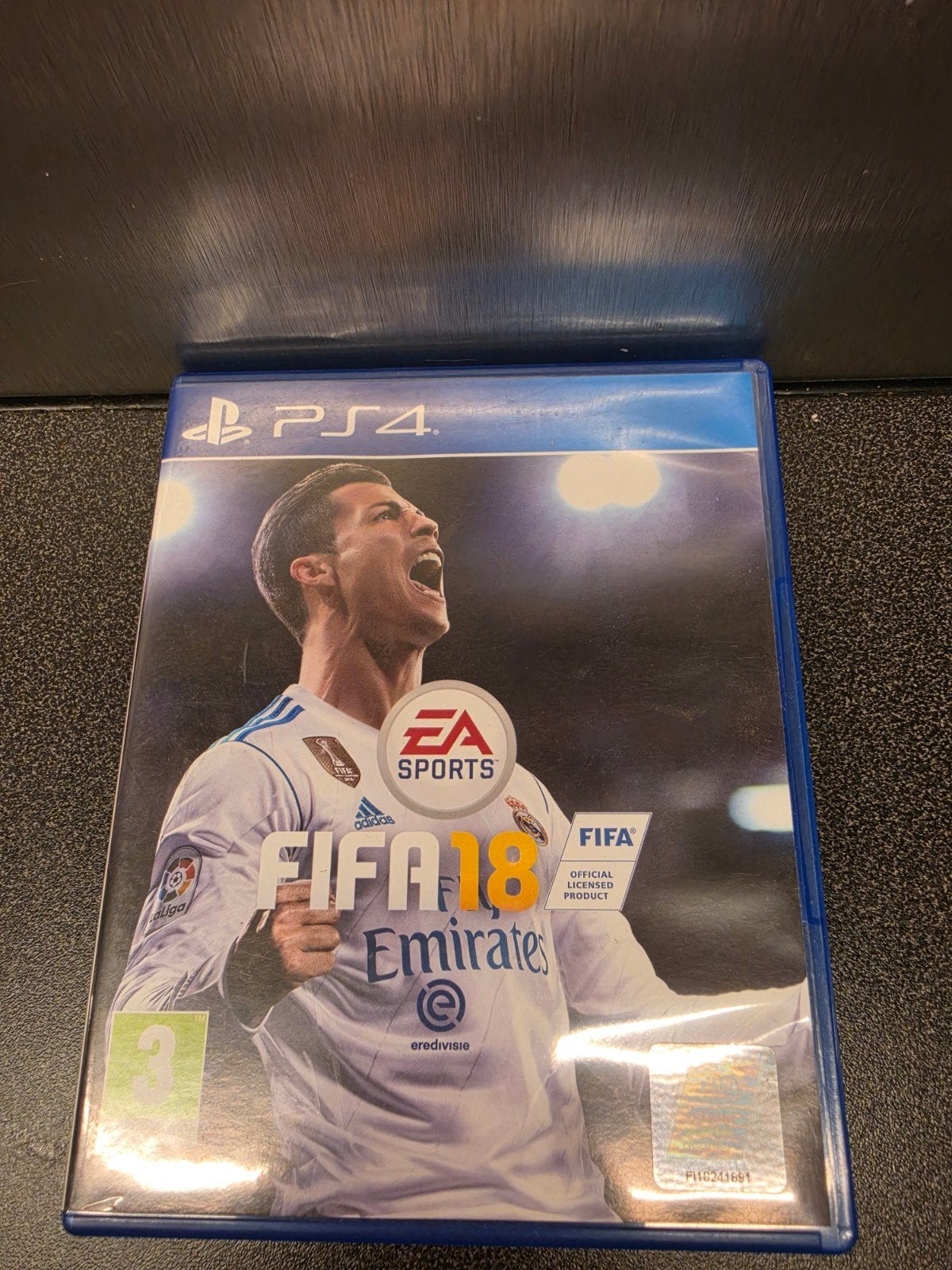 PS4 Games: FIFA 15, FIFA 16, FIFA 18, Need for Speed Rivals, Ophalen, Gebruikt, Eén computer, Sport