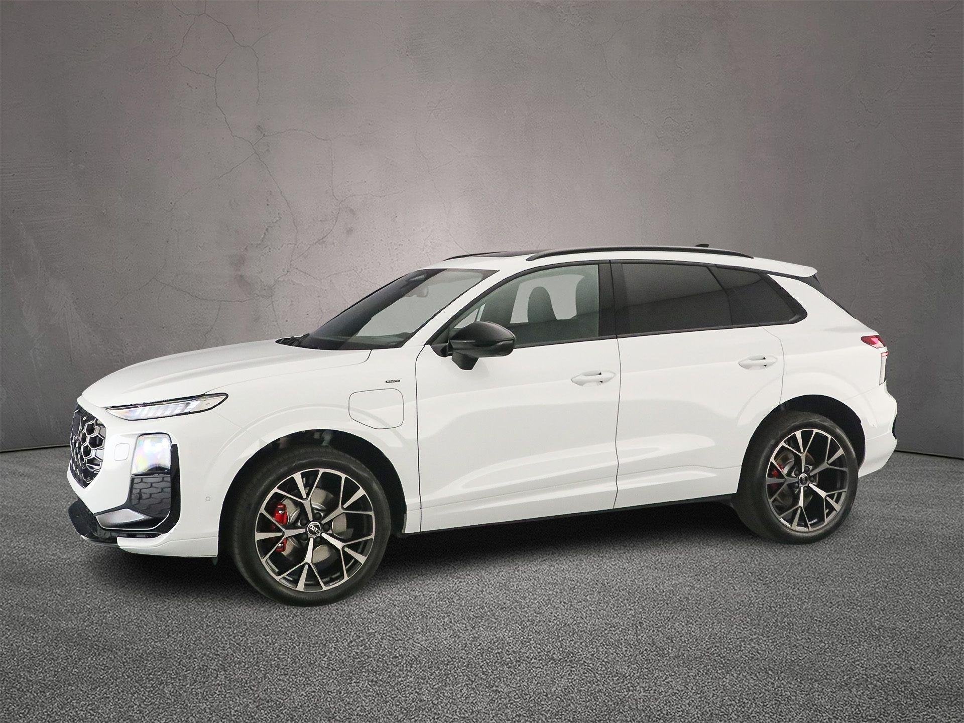 Audi Q3 Sportback 1.5 e-hybrid S edition | Adaptieve Cruise, Auto's, 1800 kg, 4 cilinders, 150 min, Plug-in hybride