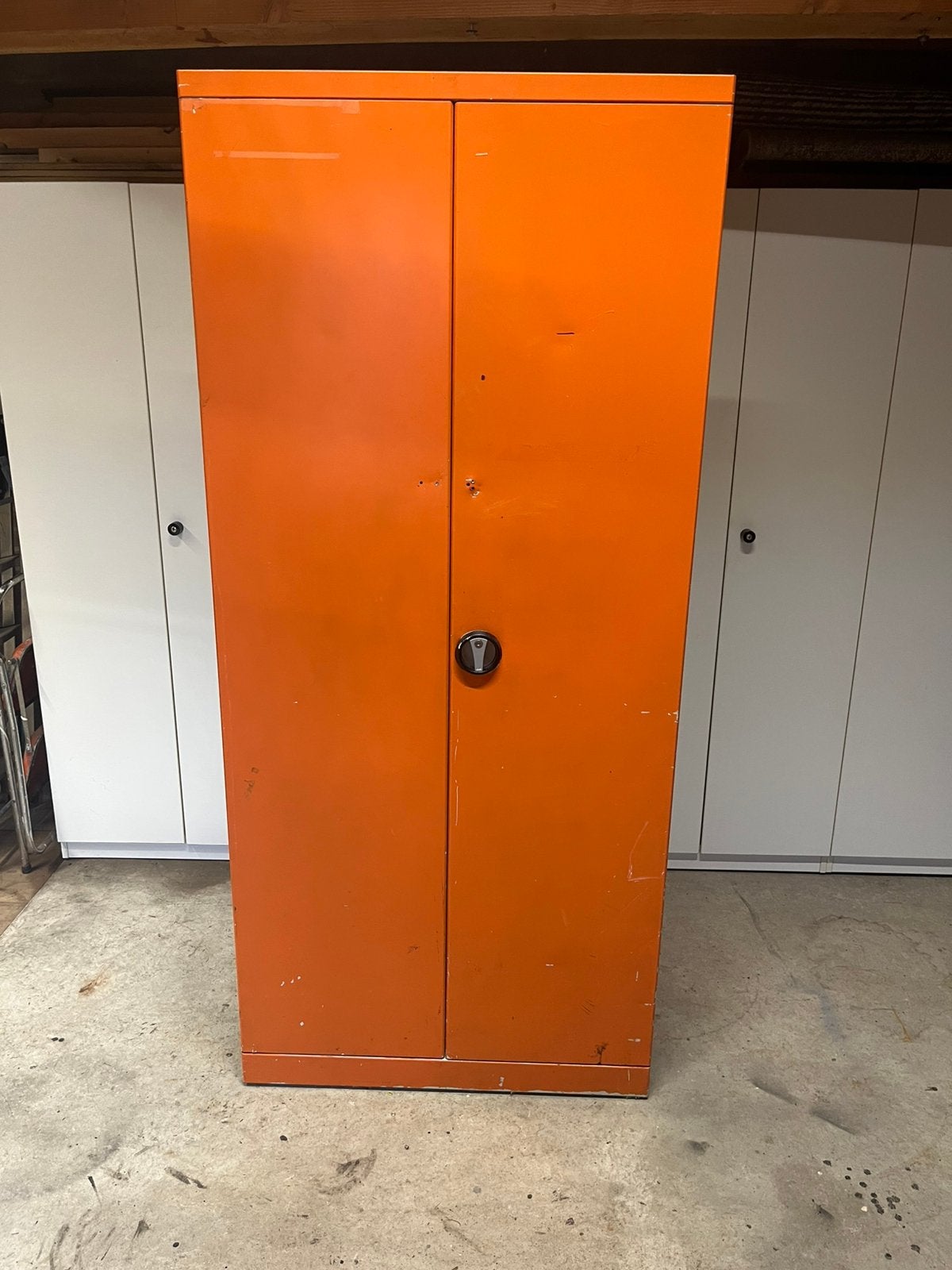 Stevige stalen kast, Ophalen, Gebruikt, Meerdere deuren, 50 tot 100 cm