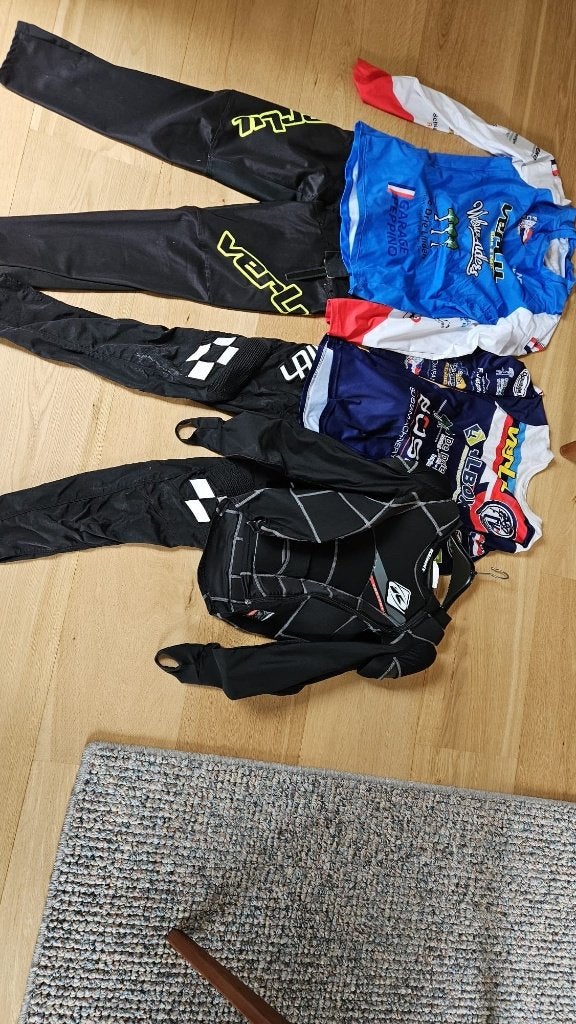 bodyprotector en fietscross kleding, Gebruikt, Kinderen, Bovenkleding, Ophalen