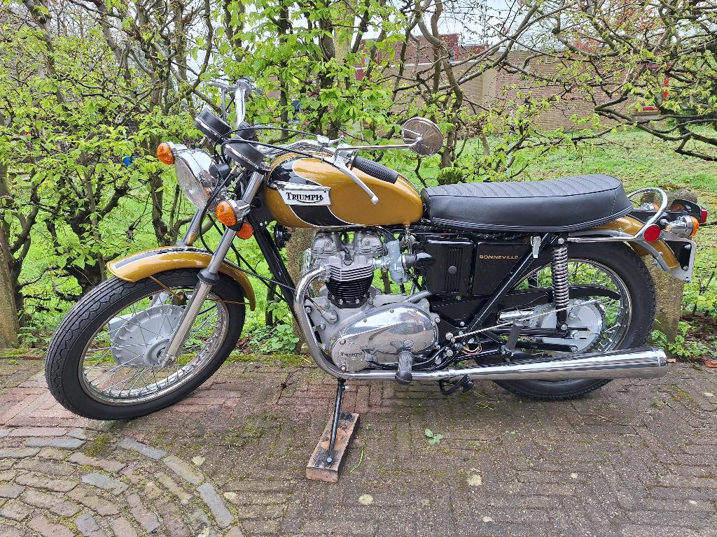 1971 Triumph Bonneville T120R in nieuwstaat., Motoren, Motoren | Oldtimers, 2 cilinders, Occasion, Toermotor, Handgeschakeld