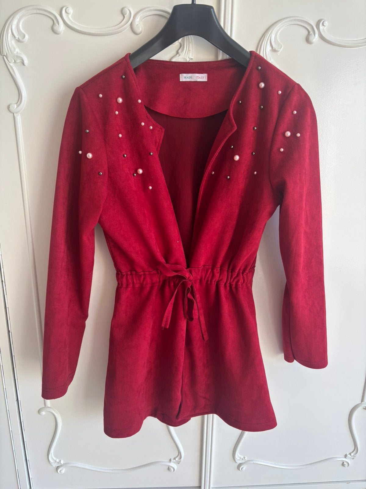 Nieuw rood suedine vest pareltjes Made in Italy maat M 38, Ophalen of Verzenden, Nieuw, Maat 38/40 (M), Rood