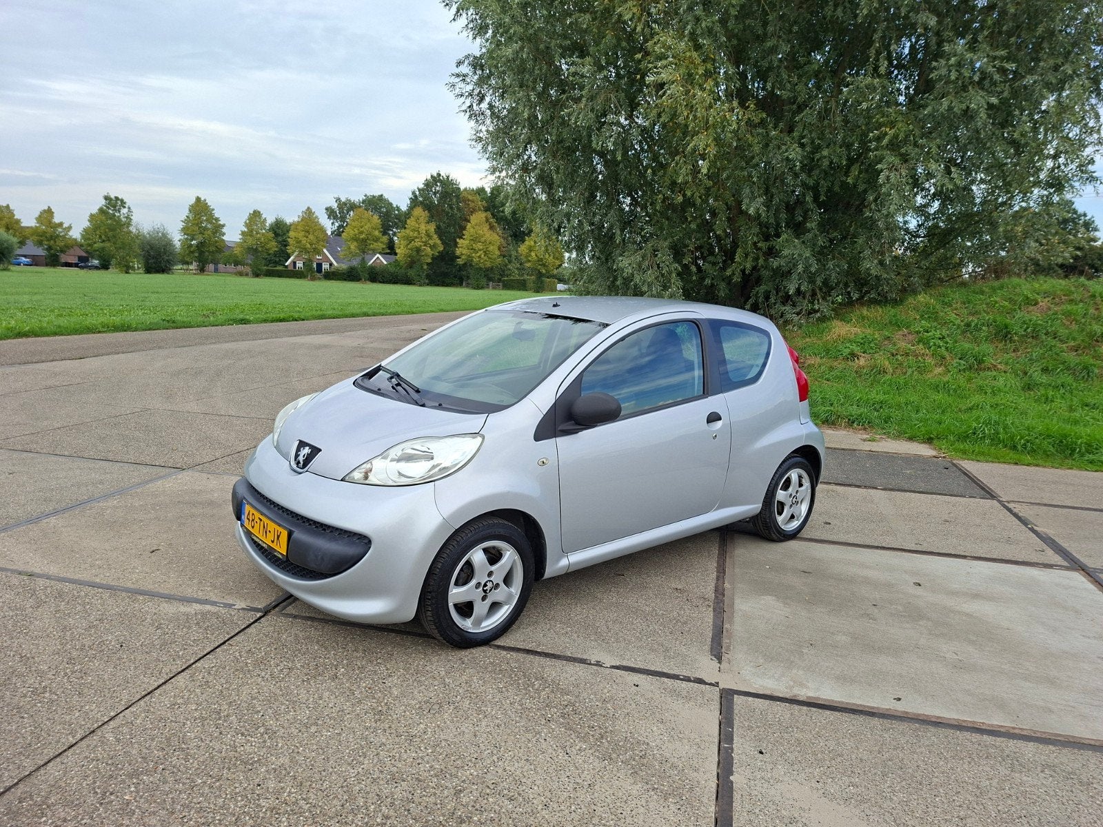 Peugeot 107 1.0 12V met nieuwe apk, Auto's, Voorwielaandrijving, 765 kg, 4 stoelen, 68 pk