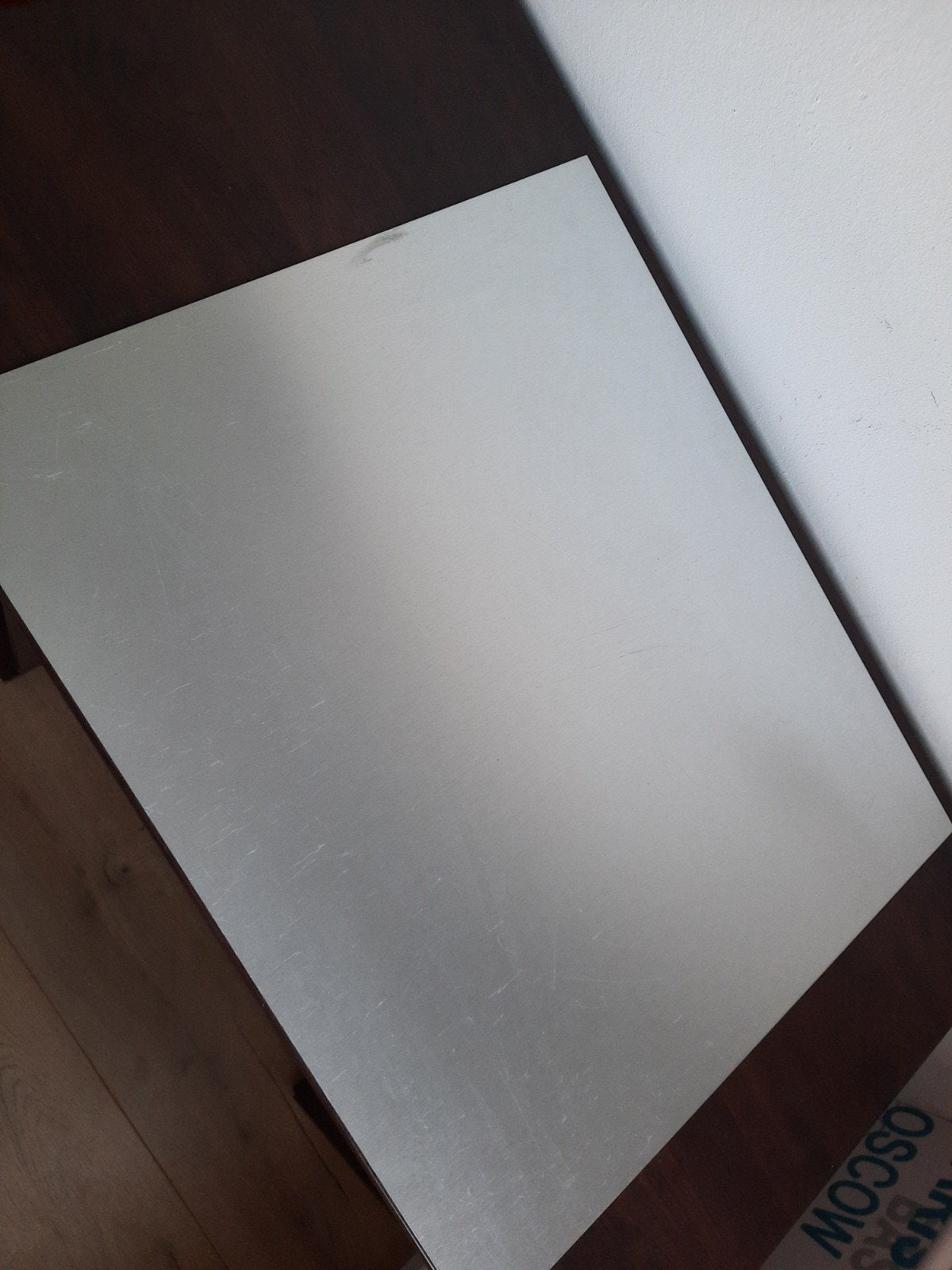 Donkerbruin bureau met opbergruimte, Ophalen, Gebruikt, Hout, Bruin