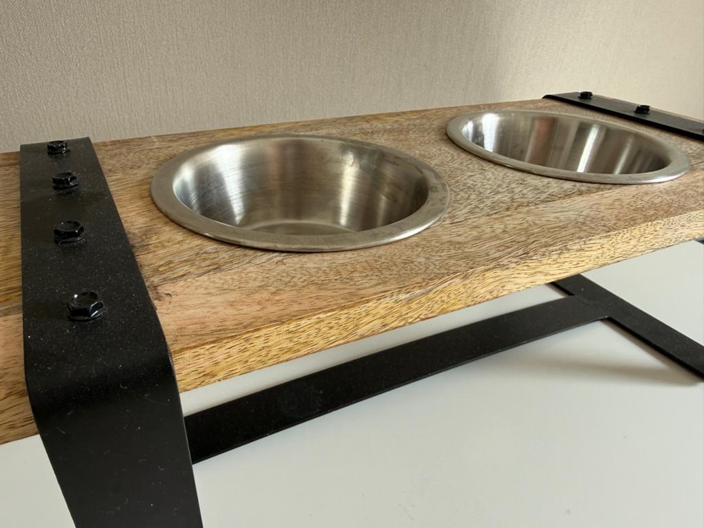 Designed by Lotte industriele eetbakjes, Dieren en Toebehoren, Ophalen, Zo goed als nieuw