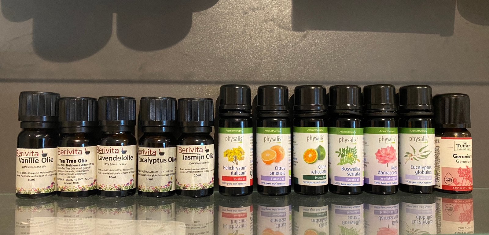 Diverse etherische oliën, Ophalen, Zo goed als nieuw, Overige typen