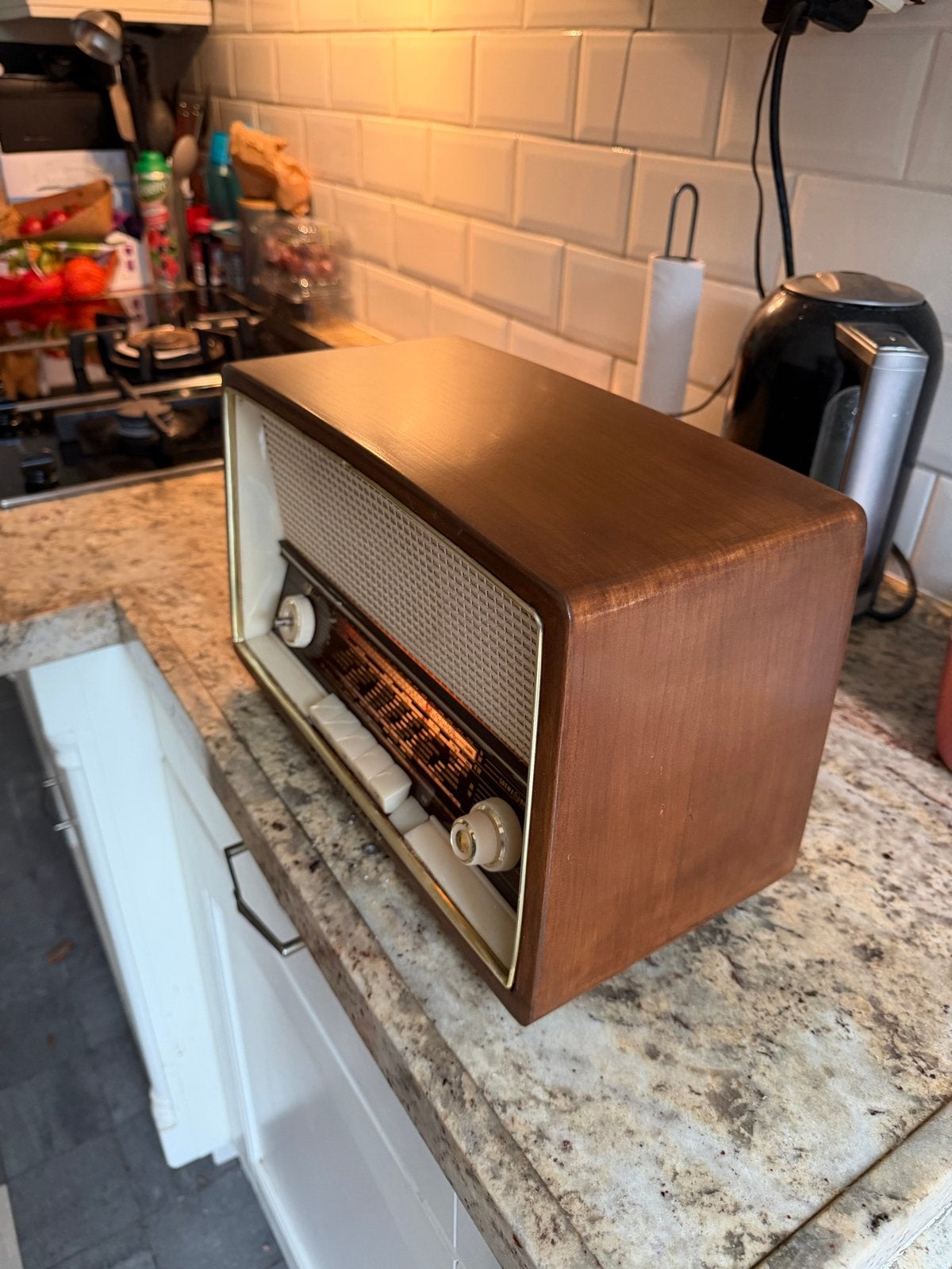 Vintage Loewe Opta Bella Type 320 II Radio - Made in W-Germa, Ophalen of Verzenden, Gebruikt, Radio