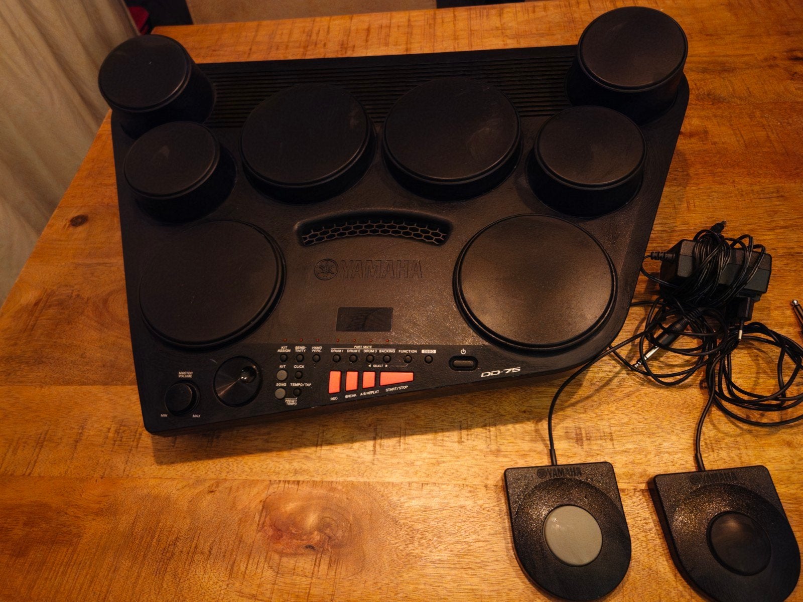 Yamaha DD-75 Digitale Drums met Pedalen en Adapter, Muziek en Instrumenten, Ophalen of Verzenden, Zo goed als nieuw, Yamaha, Elektronisch