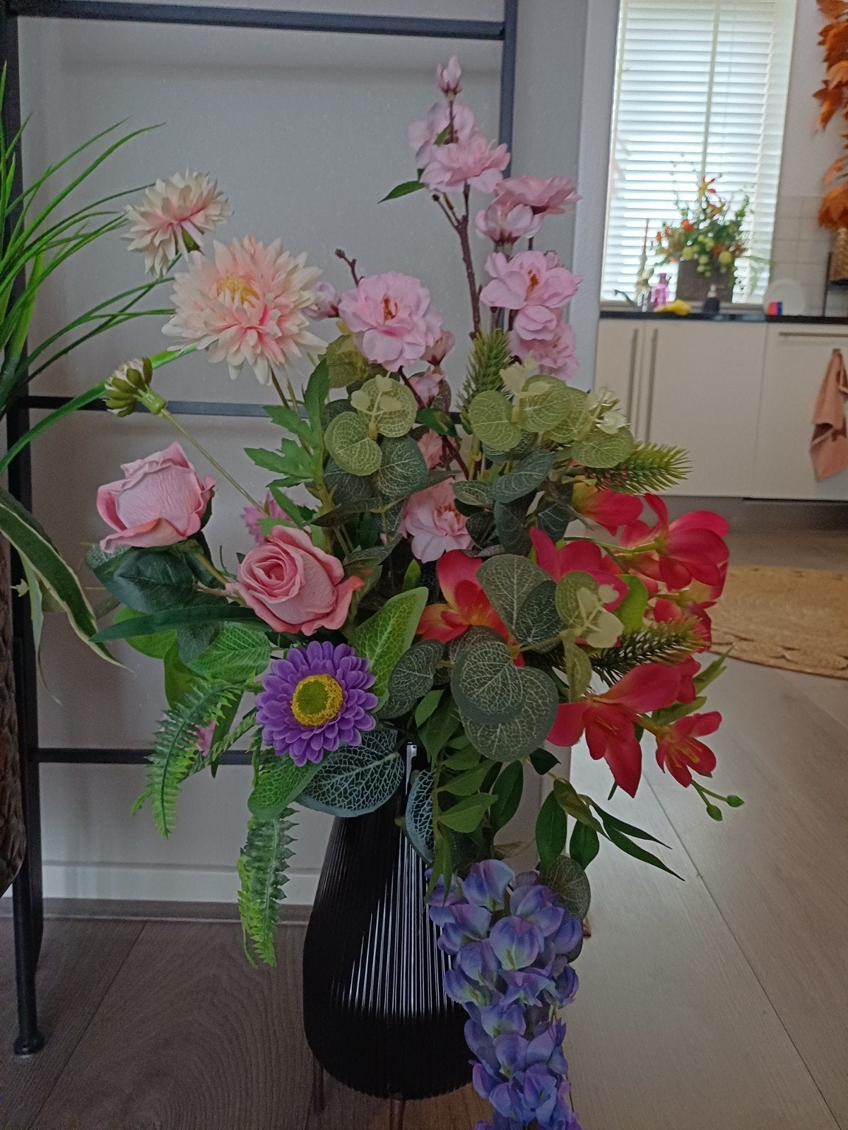 Prachtig zijden bloemstuk met vaas - 50 cm hoog, Zijde, Ophalen of Verzenden, Nieuw