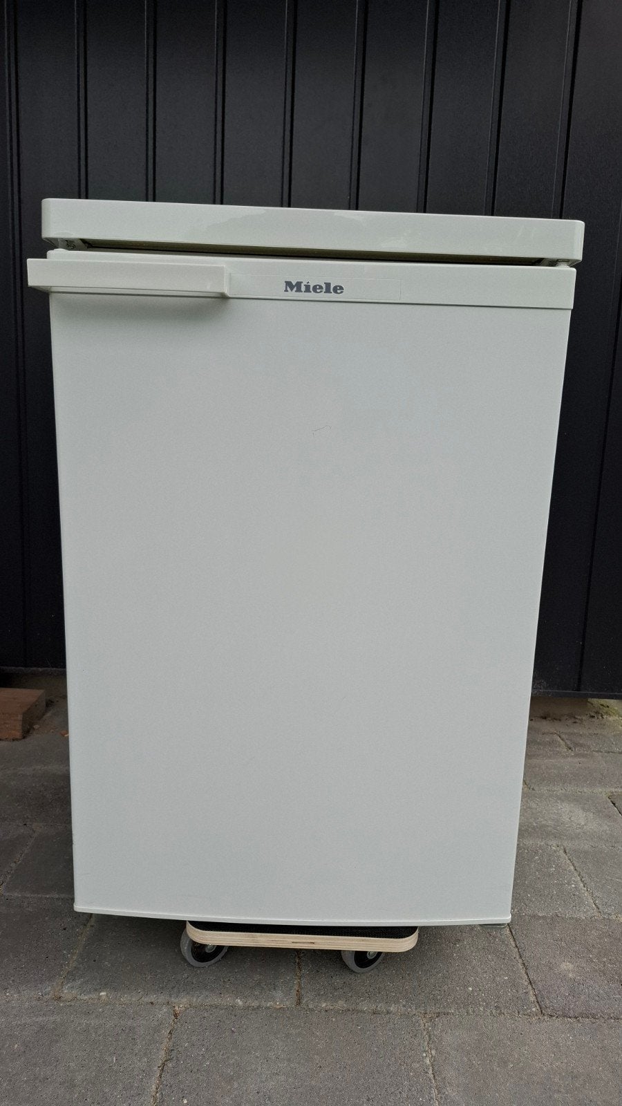 Miele tafelmodel koelkast - compact en betrouwbaar, Witgoed en Apparatuur, Koelkasten en IJskasten, 100 tot 150 liter, 45 tot 60 cm