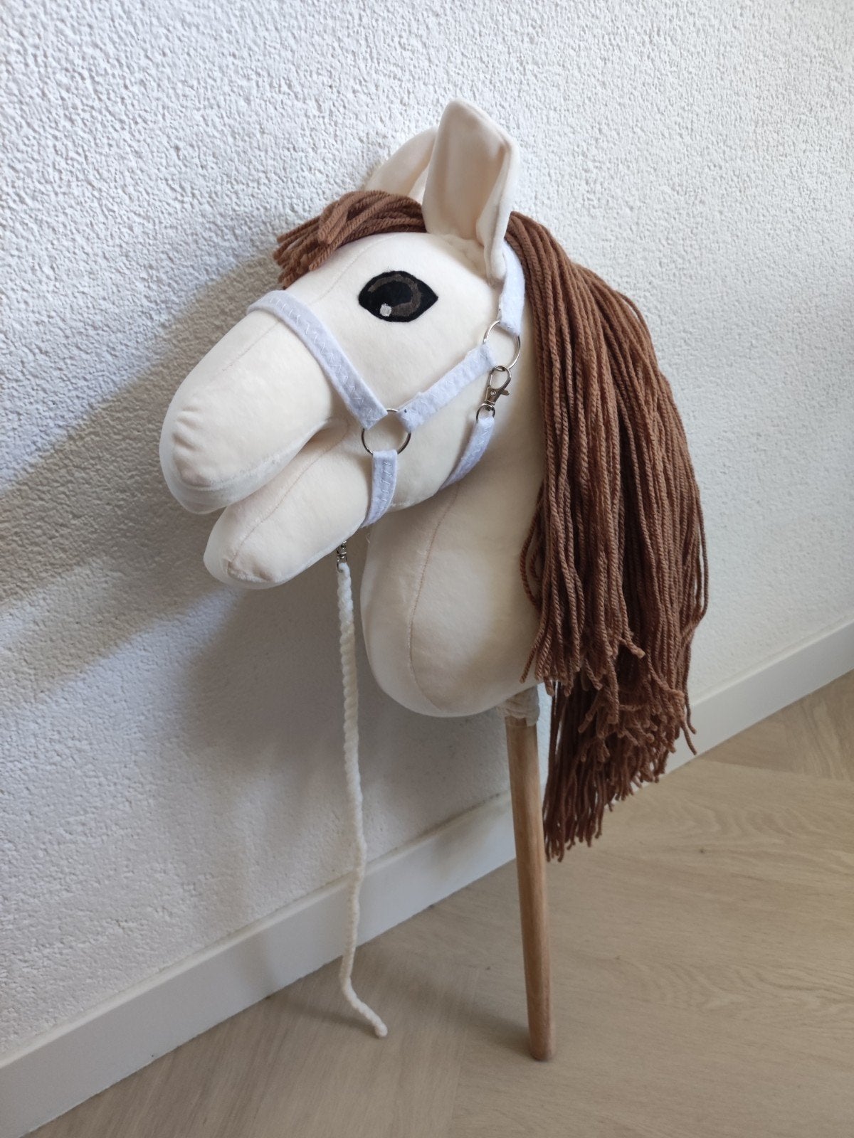 Hobbyhorse / Stokpaardje - Wit met bruine manen, Ophalen of Verzenden, Nieuw