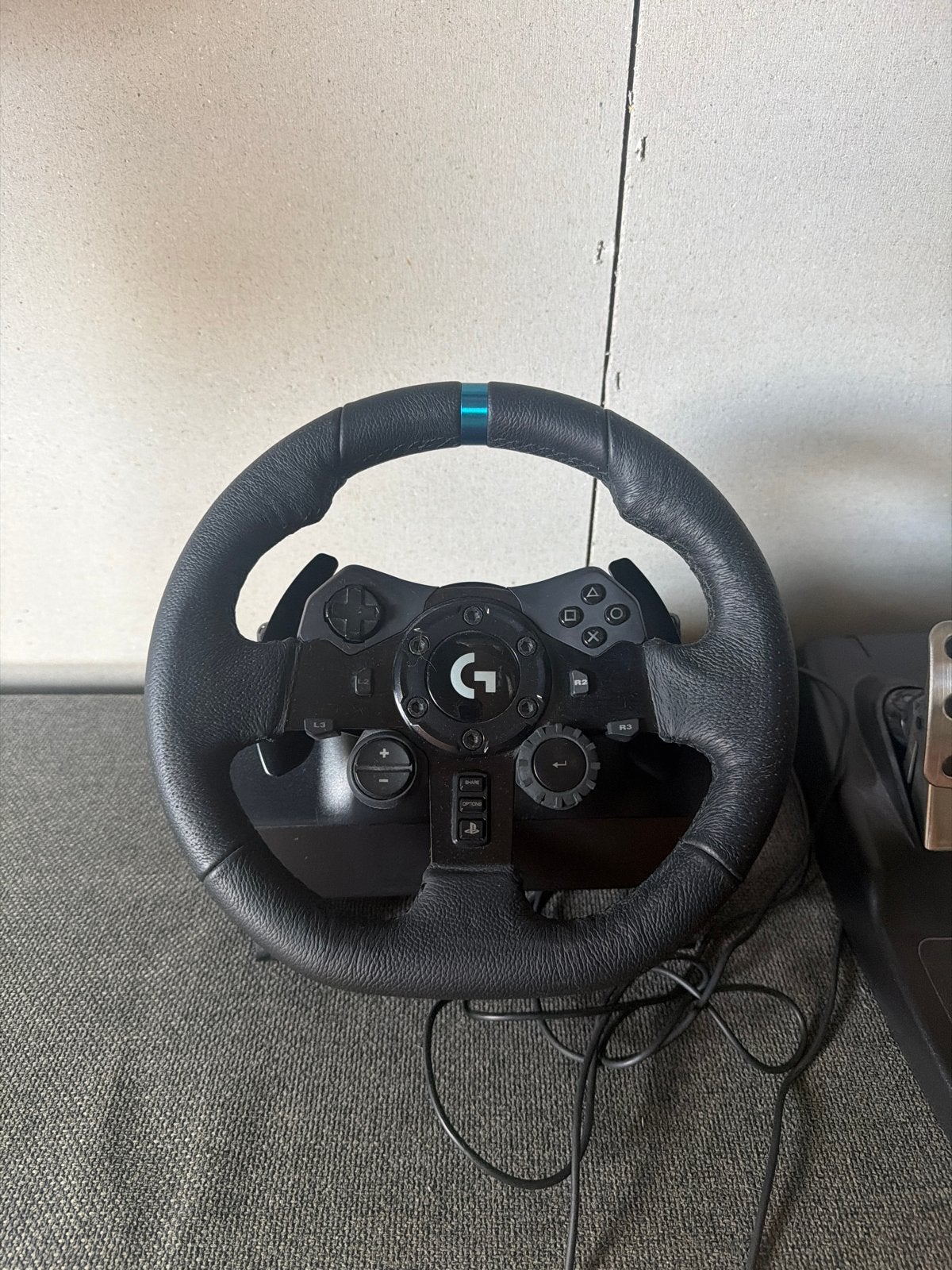 Logitech G923 Racestuur met 3-pedaalsset, Ophalen, Racestuur, Force feedback, PlayStation
