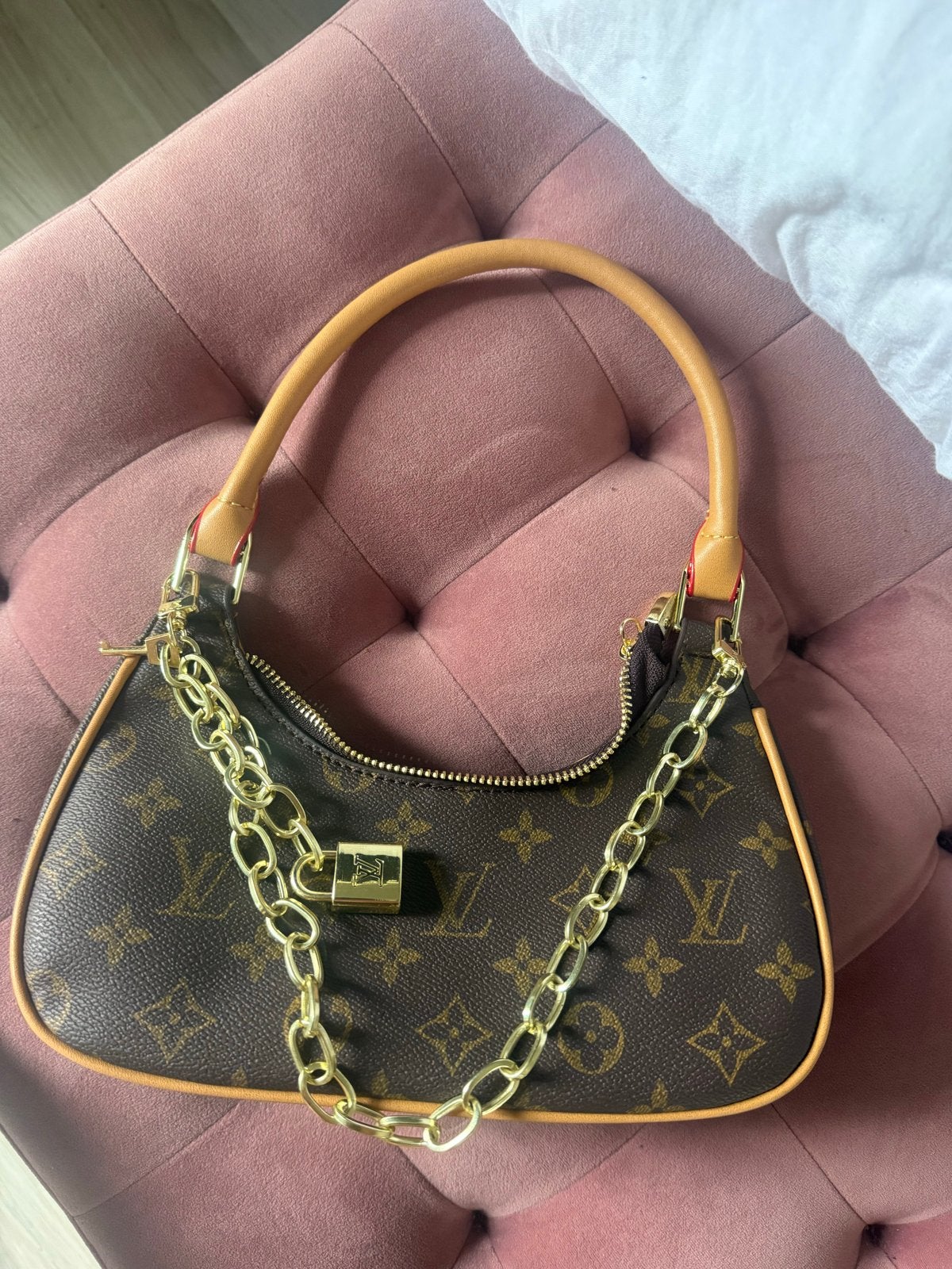 Louis V prachtige tas, nog helemaal nieuw, Ophalen of Verzenden, Nieuw, Bruin, Avondtasje
