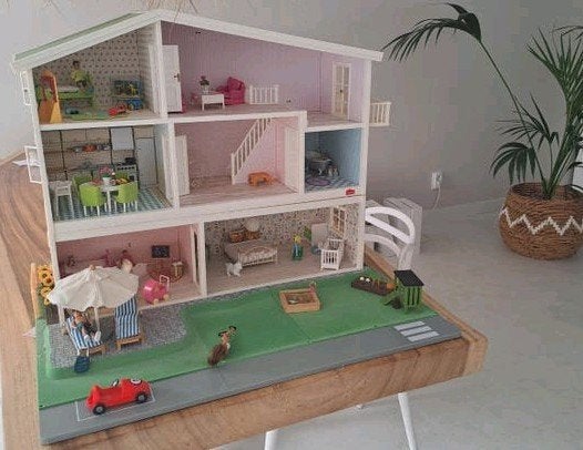 Lundby poppenhuis met veel accessoires - Zo goed als nieuw, Kinderen en Baby's, Speelgoed | Poppenhuizen, Ophalen of Verzenden